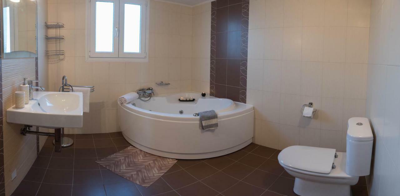 Villa Epavlis Charaki Buitenkant foto